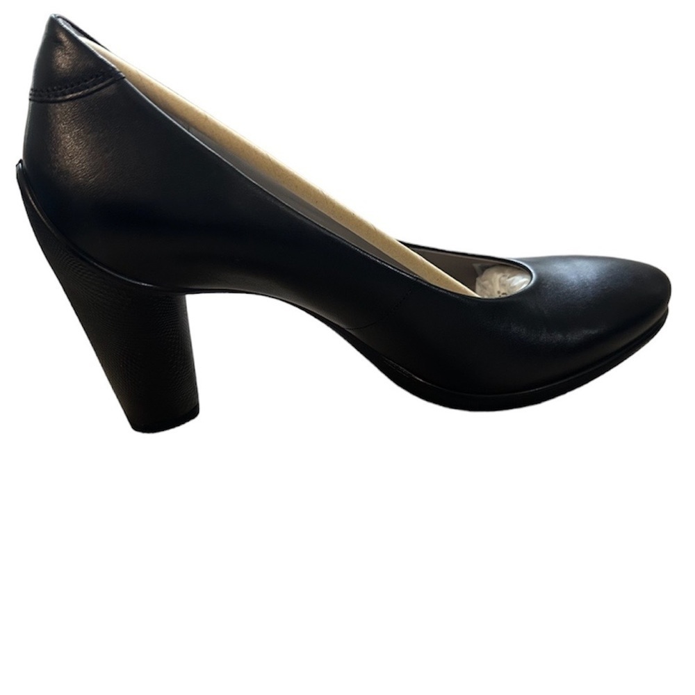 Ecco Black Leather Heels